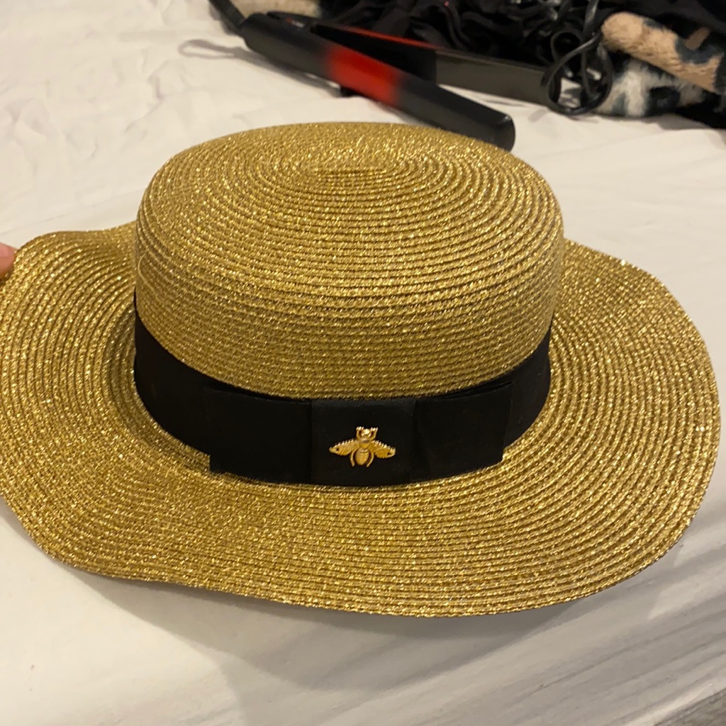 Bug Floppy Big Hat